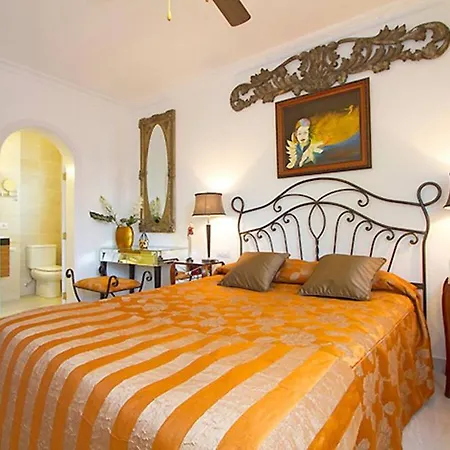Puerto Del Carmen Sleeps 8 Pool Wifi Villa