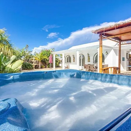 Puerto Del Carmen Sleeps 8 Pool Wifi Вілла *